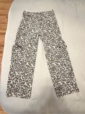 Shein Leopard Print High Rise Cargo Straight Leg Jeans, Petite Small, Gray Black